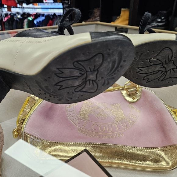 Lola Ramona Black and Cream Leather Heeled Oxford Shoes. Size 39 - Picture 6 of 6